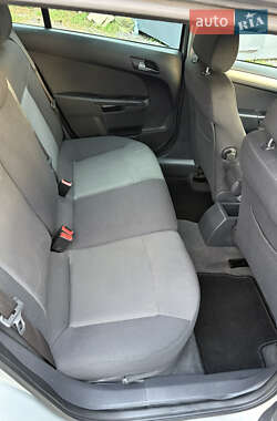 Универсал Opel Astra 2009 в 