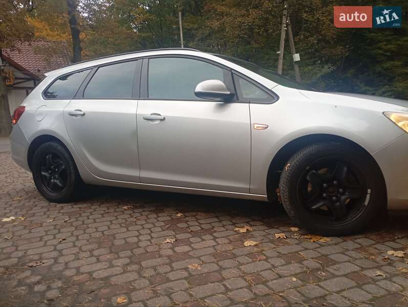 Універсал Opel Astra 2011 в Дрогобичі фото 3 Універсал Opel Astra 2011 в Дрогобичі