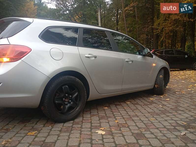 Універсал Opel Astra 2011 в Дрогобичі фото 8 Універсал Opel Astra 2011 в Дрогобичі