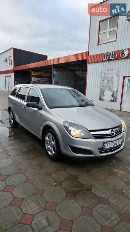 Универсал Opel Astra 2009 в Кролевце