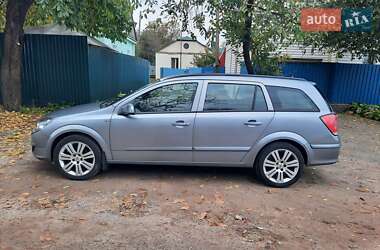 Универсал Opel Astra 2006 в  фото 30 Универсал Opel Astra 2006 в