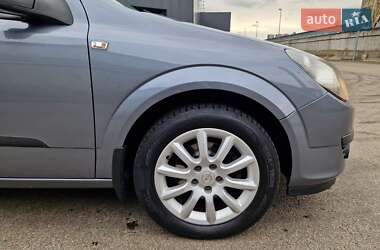 Універсал Opel Astra 2006 в  фото 16 Універсал Opel Astra 2006 в
