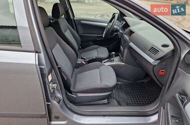 Універсал Opel Astra 2006 в  фото 30 Універсал Opel Astra 2006 в