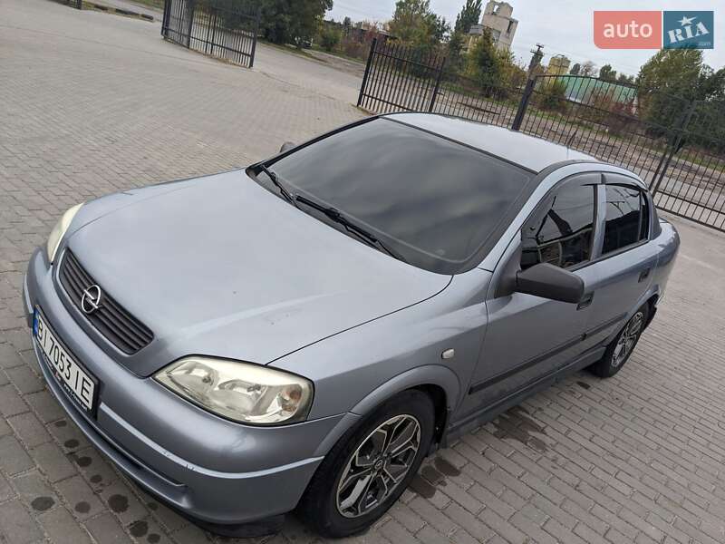 Opel Astra 2008