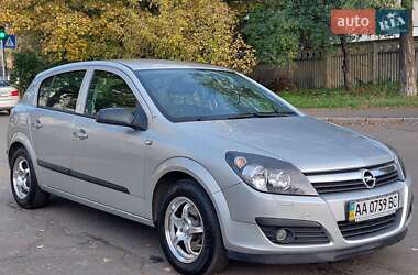 Хэтчбек Opel Astra 2006 в Киеве