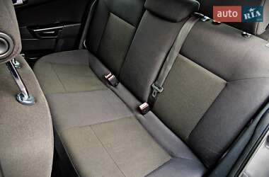 Хетчбек Opel Astra 2009 в 
