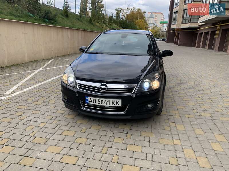 Універсал Opel Astra 2008 в Вінниці