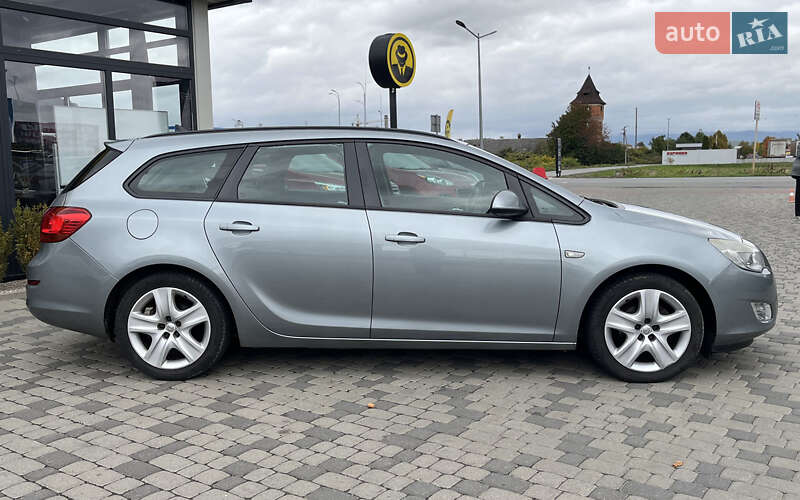 Универсал Opel Astra 2011 в Мукачево фото 8 Универсал Opel Astra 2011 в Мукачево