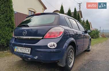 Хетчбек Opel Astra 2006 в 