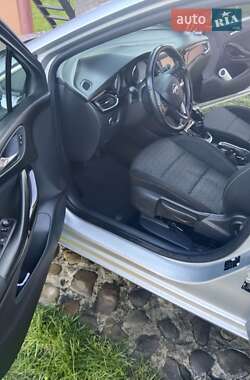 Хетчбек Opel Astra 2017 в  фото 5 Хетчбек Opel Astra 2017 в