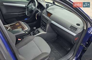 Универсал Opel Astra 2005 в 