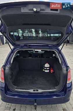 Универсал Opel Astra 2005 в 