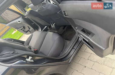 Хэтчбек Opel Astra 2012 в 