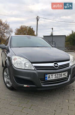 Хэтчбек Opel Astra 2009 в Ивано-Франковске