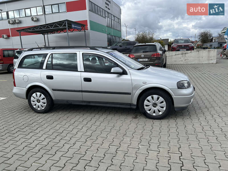 Универсал Opel Astra 2001 в Луцке