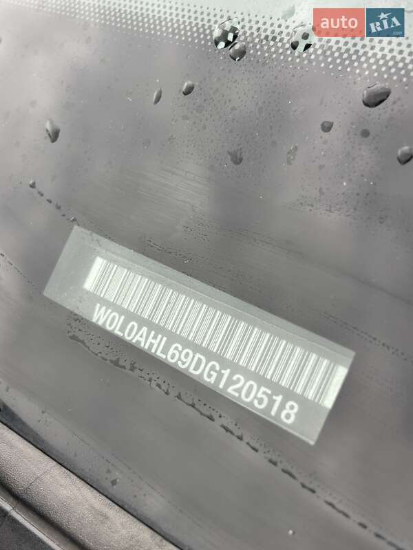 Седан Opel Astra 2013 в Сумах