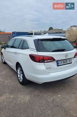 Универсал Opel Astra 2017 в 