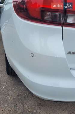 Универсал Opel Astra 2017 в 