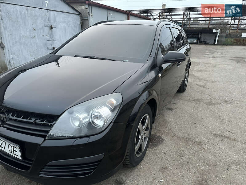 Универсал Opel Astra 2006 в Киеве