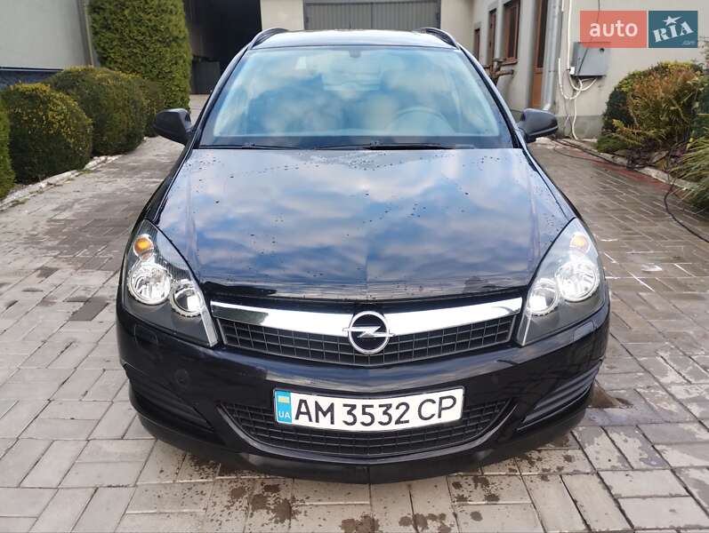 Универсал Opel Astra 2009 в Кременце