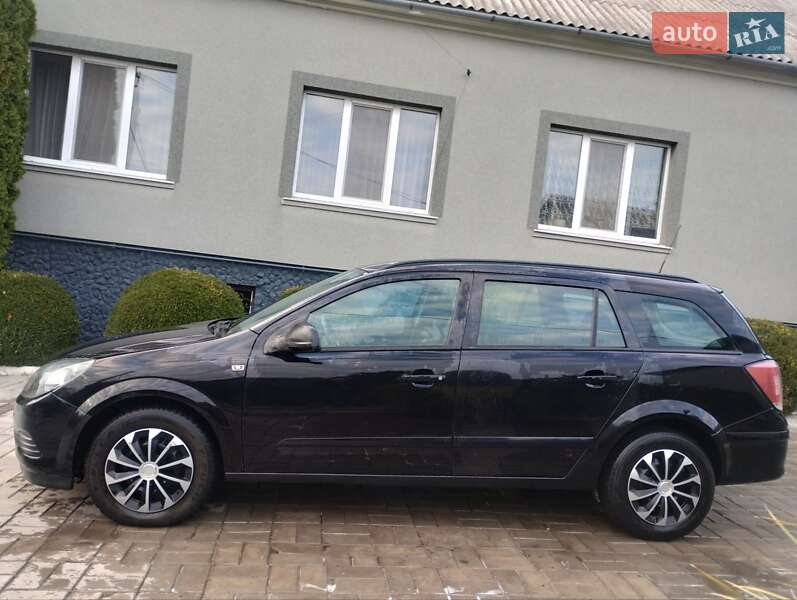 Универсал Opel Astra 2009 в Кременце