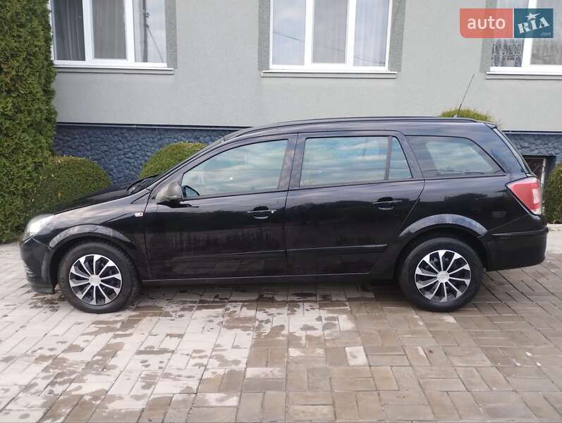 Универсал Opel Astra 2009 в Кременце