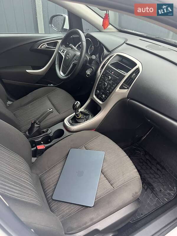 Универсал Opel Astra 2012 в Днепре фото 4 Универсал Opel Astra 2012 в Днепре