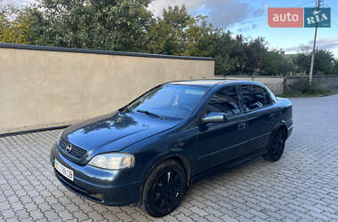Седан Opel Astra 2001 в Жовкве