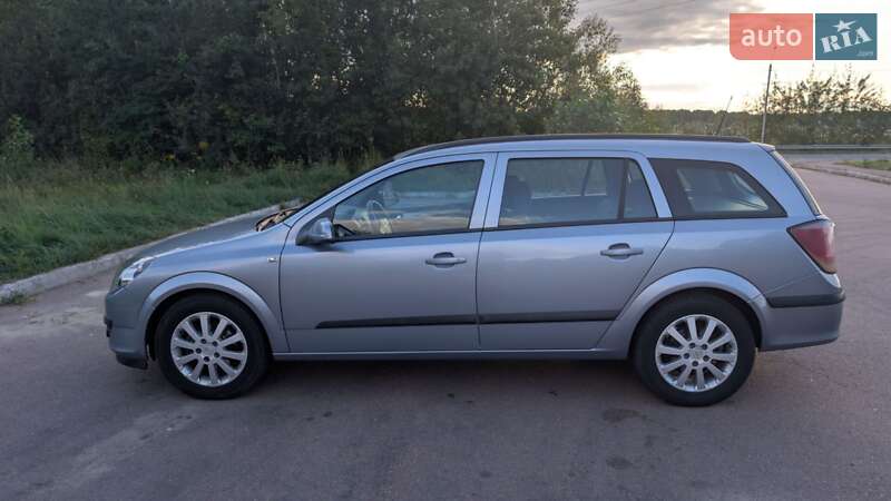 Универсал Opel Astra 2006 в Житомире