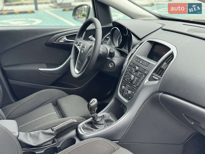 Универсал Opel Astra 2012 в Виннице фото 18 Универсал Opel Astra 2012 в Виннице