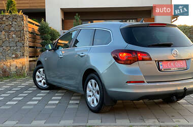 Универсал Opel Astra 2015 в 