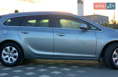 Универсал Opel Astra 2015 в 