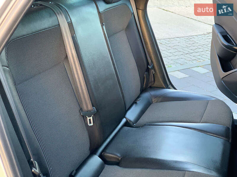 Универсал Opel Astra 2015 в Стрые