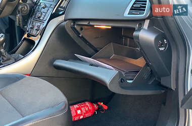 Универсал Opel Astra 2015 в 
