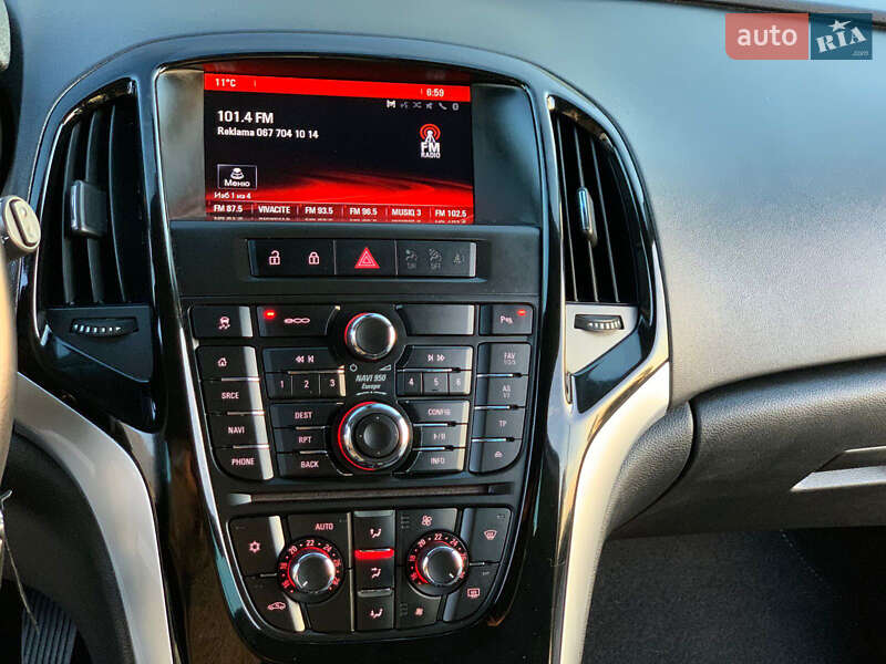 Универсал Opel Astra 2015 в Стрые