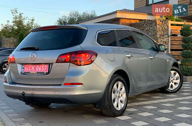 Универсал Opel Astra 2015 в 