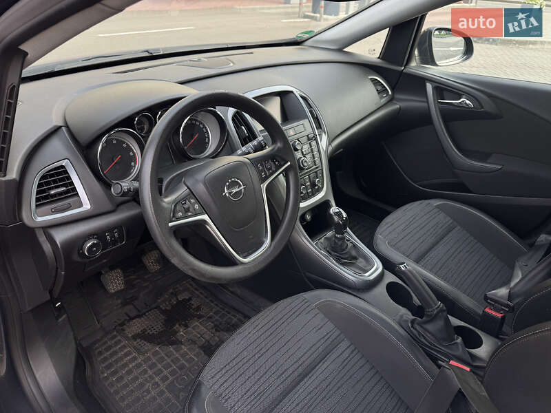 Универсал Opel Astra 2014 в Луцке