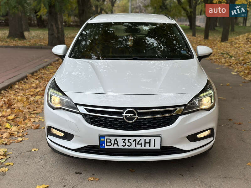 Универсал Opel Astra 2019 в Кропивницком