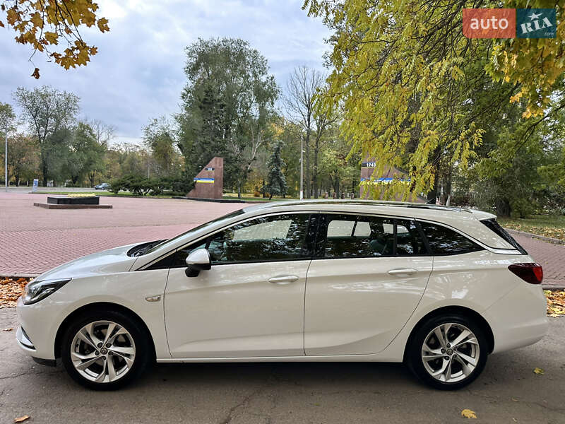 Универсал Opel Astra 2019 в Кропивницком