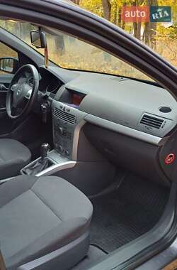 Универсал Opel Astra 2009 в 