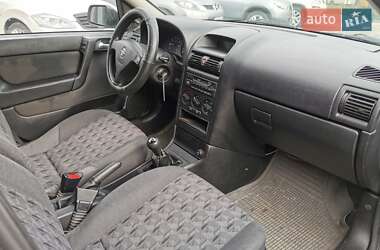 Седан Opel Astra 2001 в 