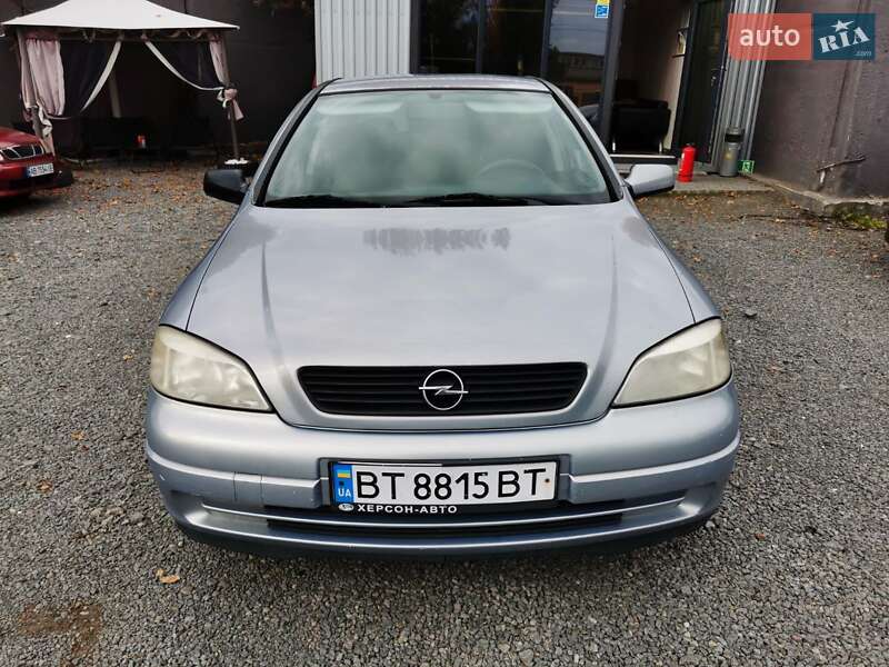 Седан Opel Astra 2001 в Хмельницком
