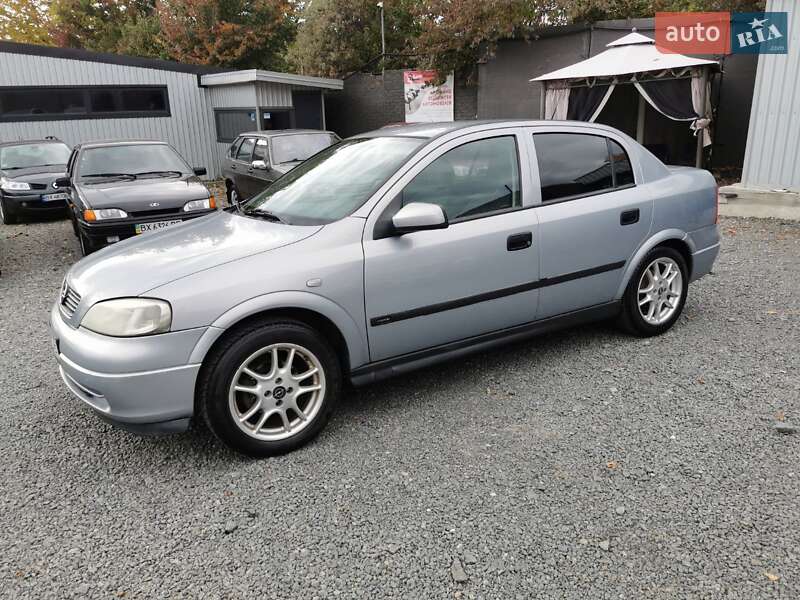 Седан Opel Astra 2001 в Хмельницком
