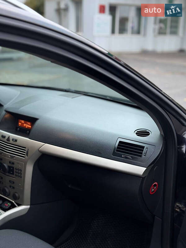 Універсал Opel Astra 2007 в Києві