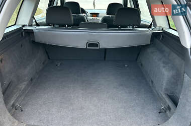 Универсал Opel Astra 2010 в 