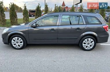 Универсал Opel Astra 2010 в 
