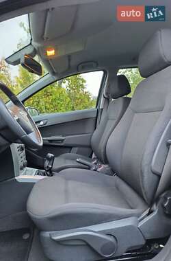 Универсал Opel Astra 2009 в 
