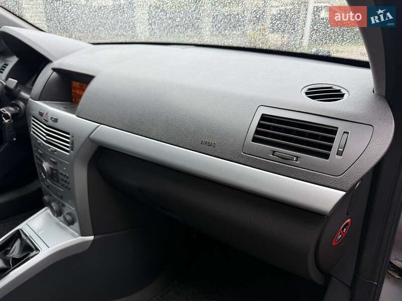 Универсал Opel Astra 2009 в Борисполе
