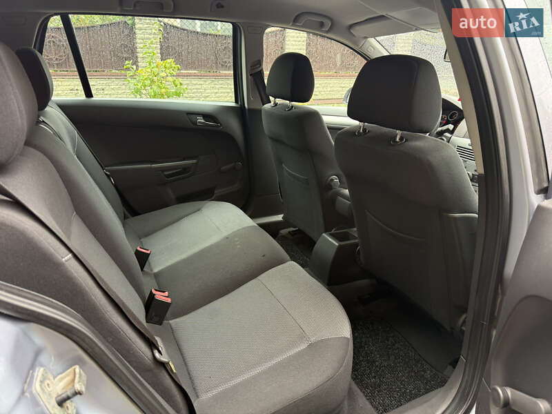 Универсал Opel Astra 2009 в Борисполе