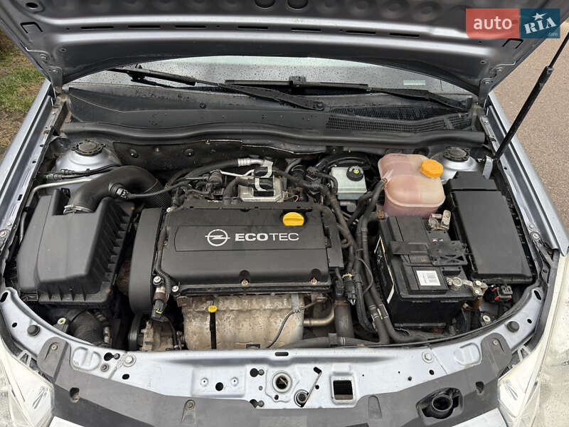 Универсал Opel Astra 2009 в Борисполе